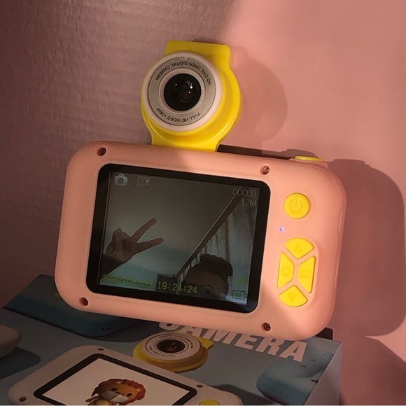 SALE ❗️3.5 inch Digital Camera for Kids Toy Gift 12MP 1080P Video Camera - Picture 4 of 10